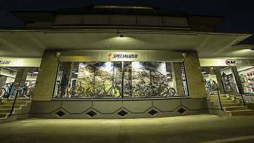 concept store specialized
