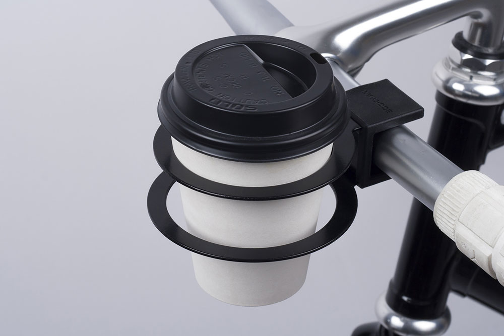 Il porta bicchiere da bici per girare in città portando con sé anche il caffè o centrifuga.