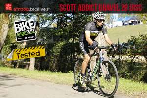 Foto della gravel bike Scott Addict Gravel 20 Disc