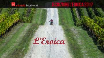ciclista pedala per iscriversi all'eroica 2017
