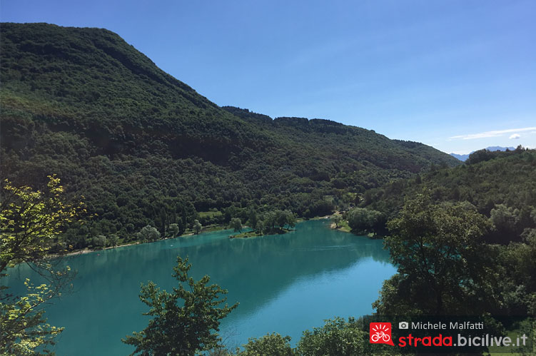 il lago di Tenno in Trentino