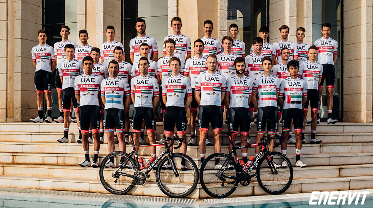 La squadra maschile Enervit & UAE Team Emirates 2020