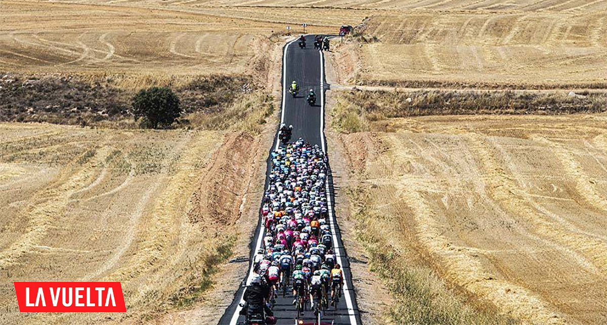 Uno scatto a volo d'uccello sulla Vuelta de Espana 2021