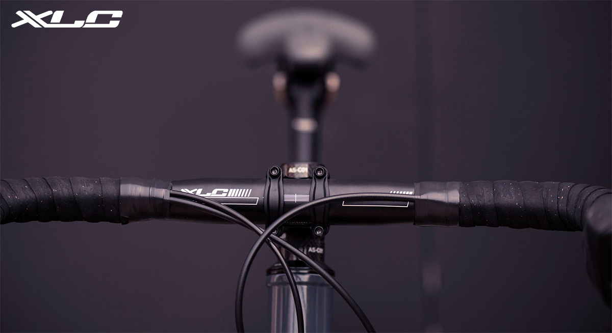 Il nuovo manubrio per bici da corsa e gravel XLC HB R05 2022 montato su una bicicletta
